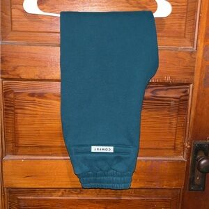 Comfrt travel sweatpants